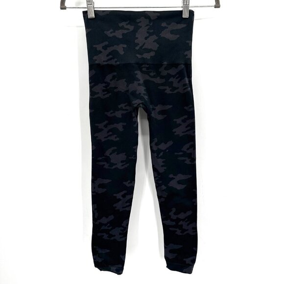 Spanx Gray Camo High Rise Look at Me Now Medium Comfort Stretch Cropped Leggings - Picture 3 of 5